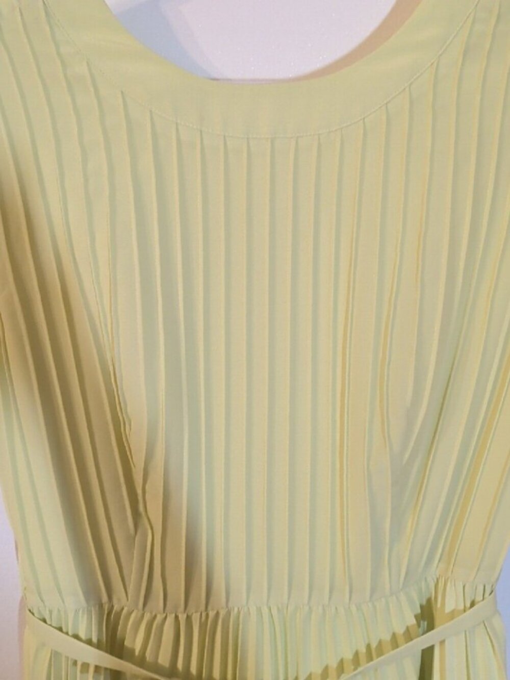 Ted Baker Lime Green Yellow Pleated Dress Size 2 Chic Designer Occasion Dress - Picture 10 of 13